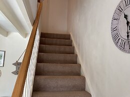 Captivating 2-bed Cottage in Grewelthorpe