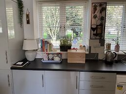 Captivating 2-bed Cottage in Grewelthorpe