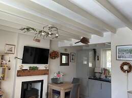 Captivating 2-bed Cottage in Grewelthorpe