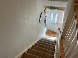 Captivating 2-bed Cottage in Grewelthorpe