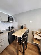 HOTEL RESIDENCE A LA BUTTE AUX CAILLES