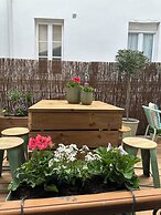 HOTEL RESIDENCE A LA BUTTE AUX CAILLES