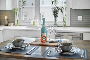 The Iris DT Condo with AC in Mission