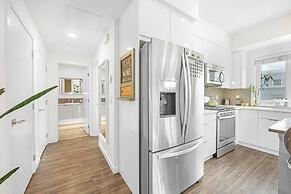The Iris DT Condo with AC in Mission