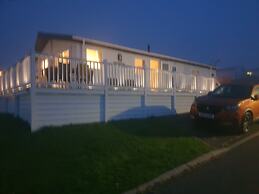 Lovely 3-bed Lodge in Eyemouth With Stunning Views