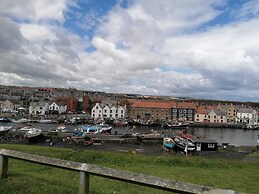 Lovely 3-bed Lodge in Eyemouth With Stunning Views