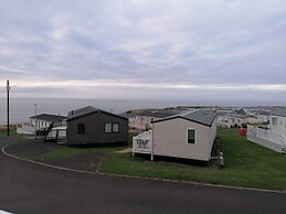 Lovely 3-bed Lodge in Eyemouth With Stunning Views