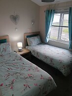 Lovely 3-bed Lodge in Eyemouth With Stunning Views