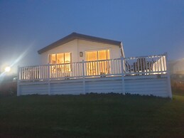 Lovely 3-bed Lodge in Eyemouth With Stunning Views