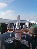 Lovely 3-bed Lodge in Eyemouth With Stunning Views