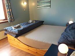 Lake View Holiday Apartments