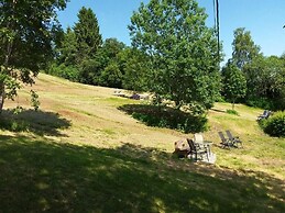 Lake View Holiday Apartments
