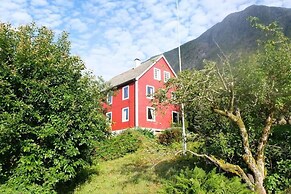 Lake View Holiday Apartments