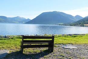 Lake View Holiday Apartments