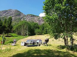 Lake View Holiday Apartments