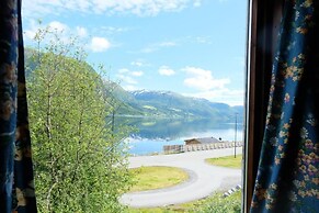 Lake View Holiday Apartments