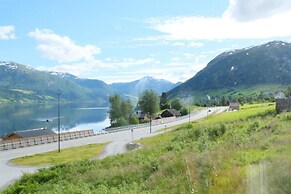 Lake View Holiday Apartments