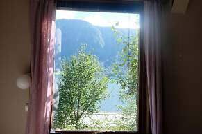 Lake View Holiday Apartments