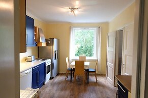 Lake View Holiday Apartments