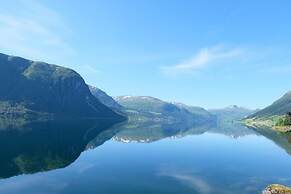 Lake View Holiday Apartments