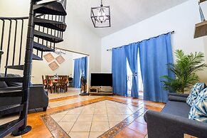 Golden Dream Villas Studio 306  A B