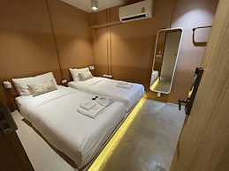 The Palette Bangkok Hotel - Self check-in after 10 pm