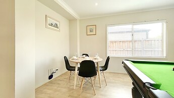 Saltwater Coast House by GoodLive