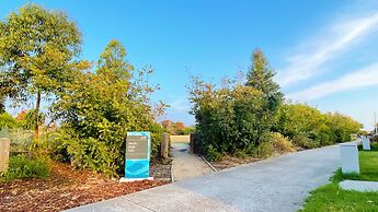 Saltwater Coast House by GoodLive