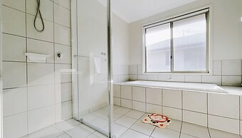 Saltwater Coast House by GoodLive