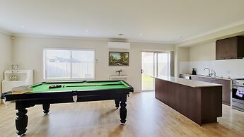 Saltwater Coast House by GoodLive