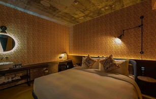 Neobridge Hotel