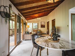 Botanica Retreat - Village Spa & Stay