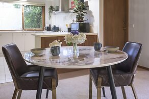 Botanica Retreat - Village Spa & Stay