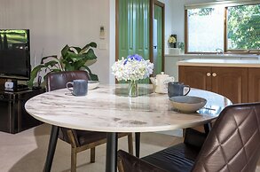 Botanica Retreat - Village Spa & Stay