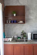 Rouhi Retreats By Doulos