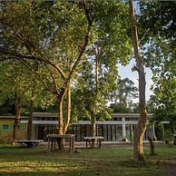 Rouhi Retreats By Doulos