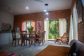 Rouhi Retreats By Doulos