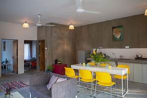 Rouhi Retreats By Doulos