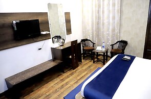 Goroomgo Hollywood Heights Amritsar