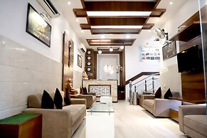 Goroomgo Hollywood Heights Amritsar