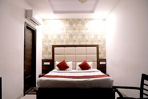 Goroomgo Hollywood Heights Amritsar