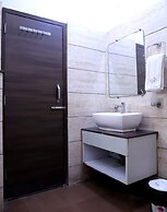 Goroomgo Hollywood Heights Amritsar