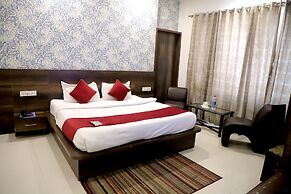 Goroomgo Hollywood Heights Amritsar