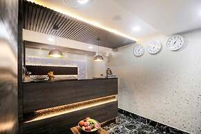 HOTEL GRAND PALACE & BANQUET