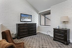 Park Ave by Luxury Mountain Destinations