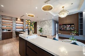 The Celavie Serviced Apartment Landmark