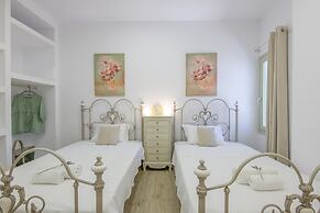 Arethousa House