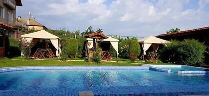 Sharkov Family Hotel