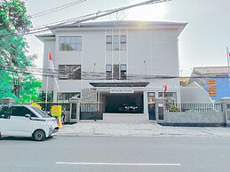 Roemah Tebet Powered by Cocotel