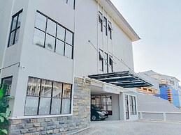 Roemah Tebet Powered by Cocotel